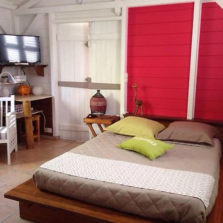 Charmant Bungalow Un P'Tit Coin De Paradis Saint-Francois  Exterior photo