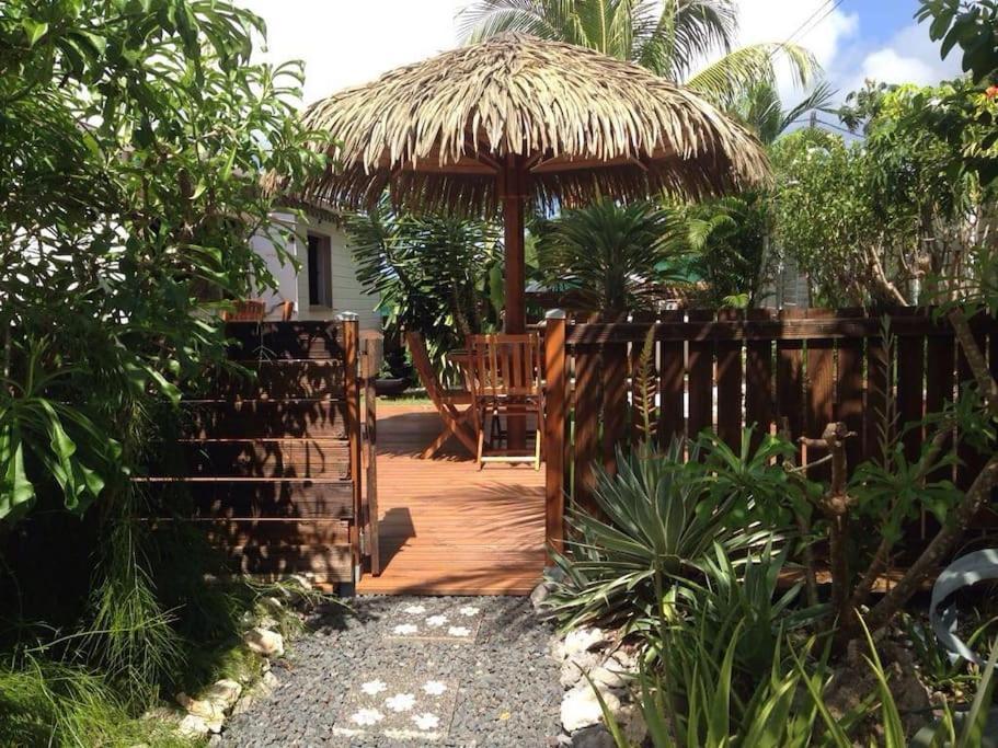 Charmant Bungalow Un P'Tit Coin De Paradis Saint-Francois  Exterior photo